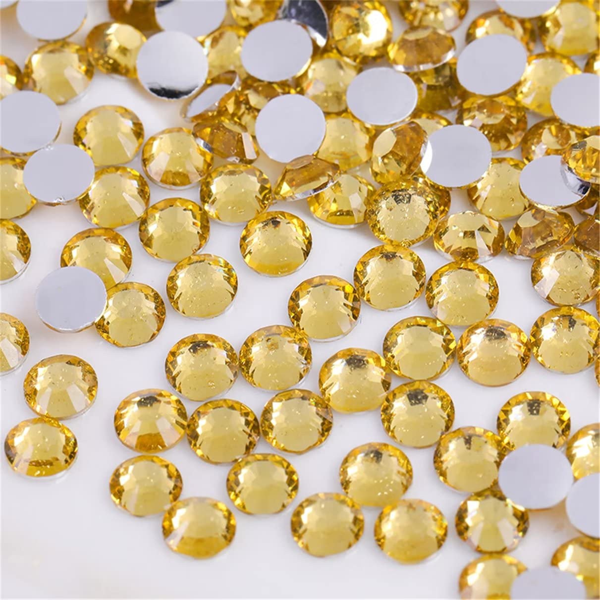 1000 Pieces SS20 5mm Flatback Rhinestones Clear Glass Round Gems Crystals for Nail Art DIY Crafts Clothes Shoes Bags (Crystal Yellow)