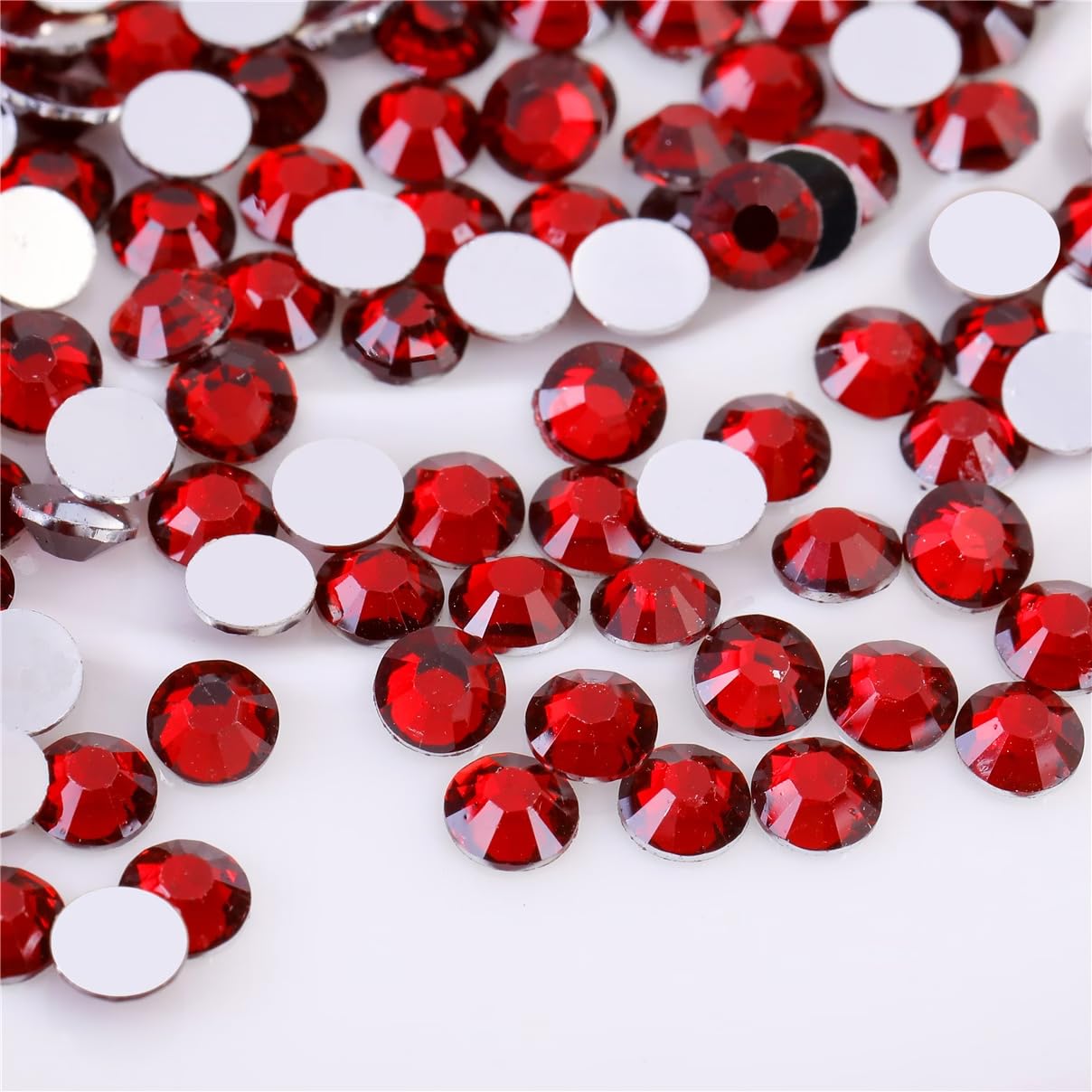 1000 Pieces SS20 5mm Flatback Rhinestones Clear Glass Round Gems Crystals for Nail Art DIY Crafts Clothes Shoes Bags (Dark Red)