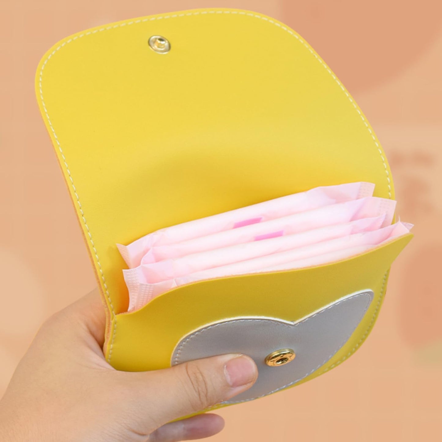 1Pcs Leather Sanitary Napkin Storage Bag, Portable Period Kit Bag, Pad Pouch Tampon Sanitary Napkin Receptacle (Gray)