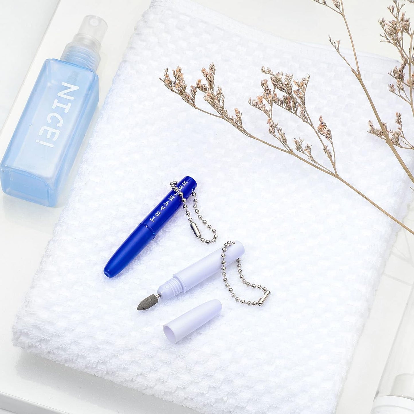 4 Pieces Travel Dental Tooth Picks Mini Metal Toothpick Holder Reusable Portable Toothpick Holder Pocket Tooth Dental Tool Set Remove Plaque Toothpicks for Teeth Cleaning with Keychain