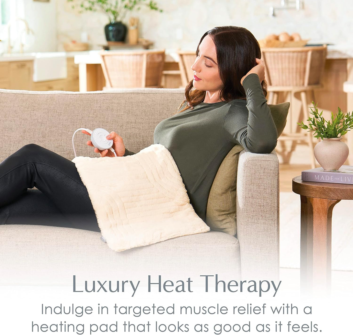 Pure Enrichment PureRadiance Luxury Heating Pad for Cramps, Back, Neck, & Shoulder Pain Relief, Patented Design, Soft Faux Fur & Micromink, 6 Heat Settings, Machine Washable, 12”x24” (Golden Sands)