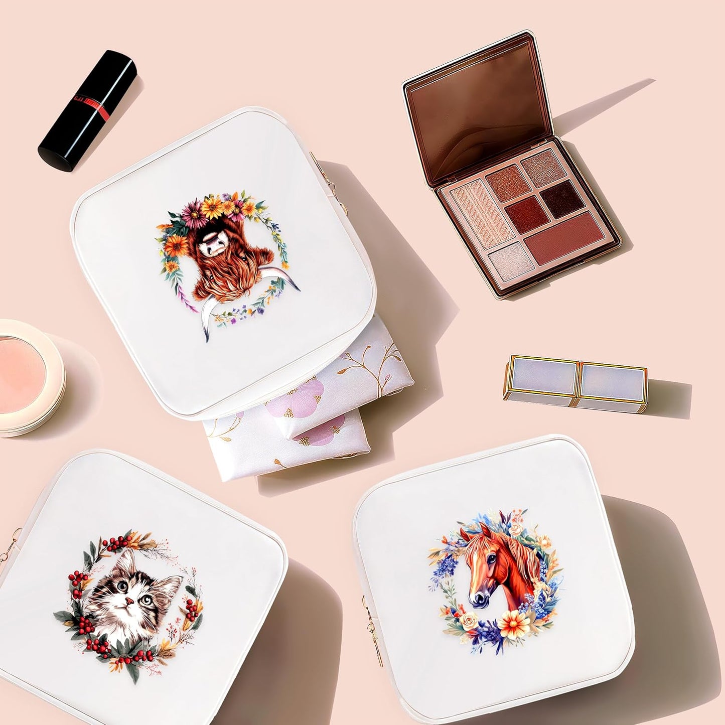 Highland Cow Mini Makeup Bag, Cow Gift For Women Girls, Cute Portable Zipper Pouch Cosmetic Bag For Teen Girls Kids, Small Storage Bag For Sanitary Pad, Period napkin bag!